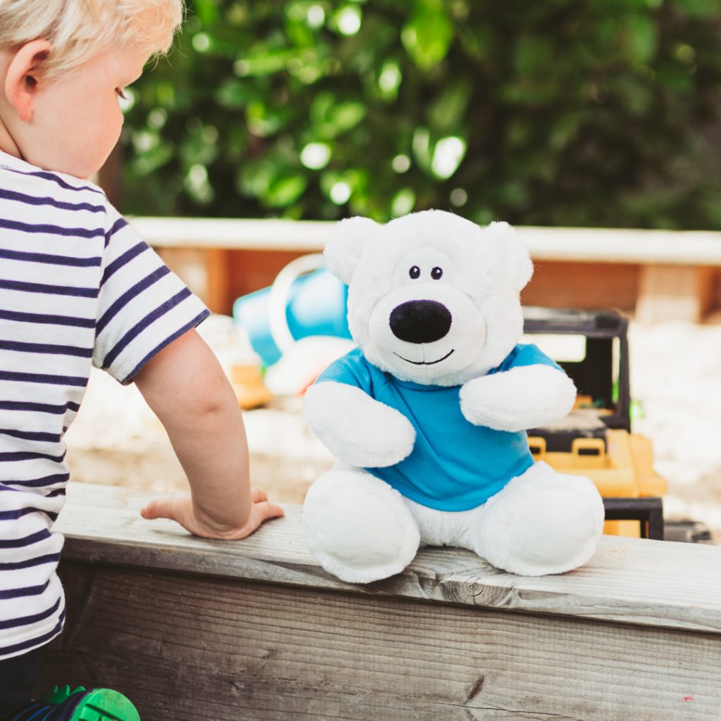 Niedźwiedź polarny z recyklingu - obrazek 4