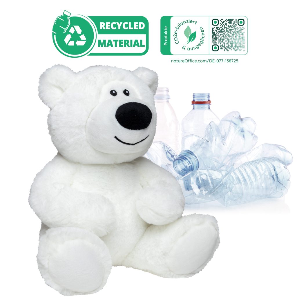 Niedźwiedź polarny z recyklingu