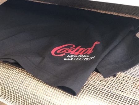 Czarny t-shirt z nadrukiem Castrol