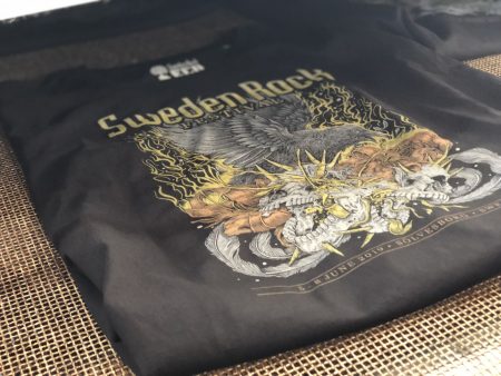 Czarny t-shirt z kolorowym nadrukiem Sweden Rock Festival