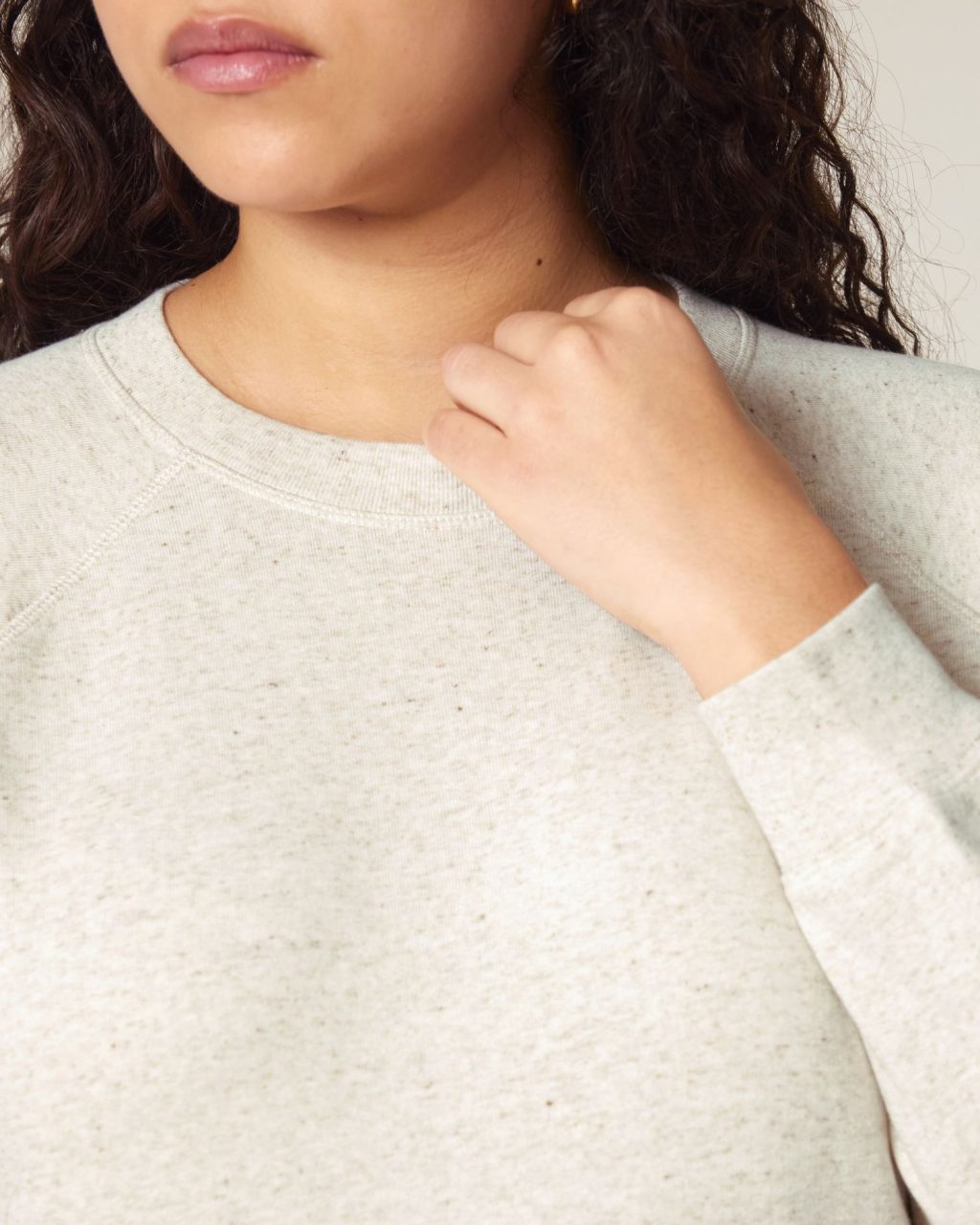 Bluza damska crewneck z rękawami raglanowymi - obrazek 4