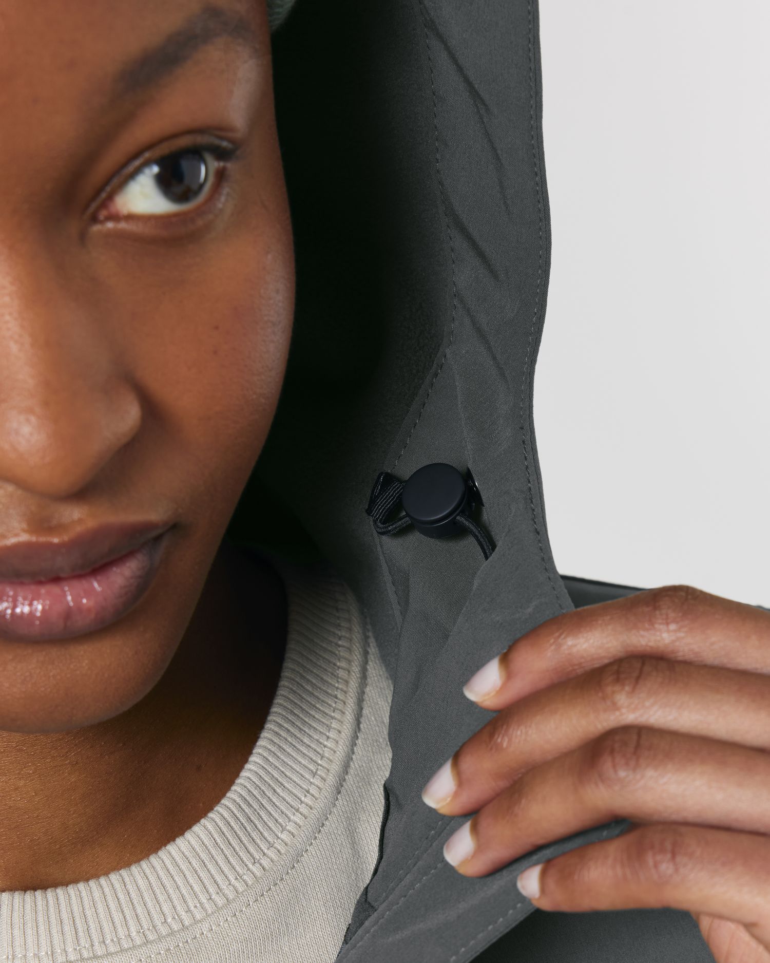 Kurtka softshell damska z kapturem - obrazek 10