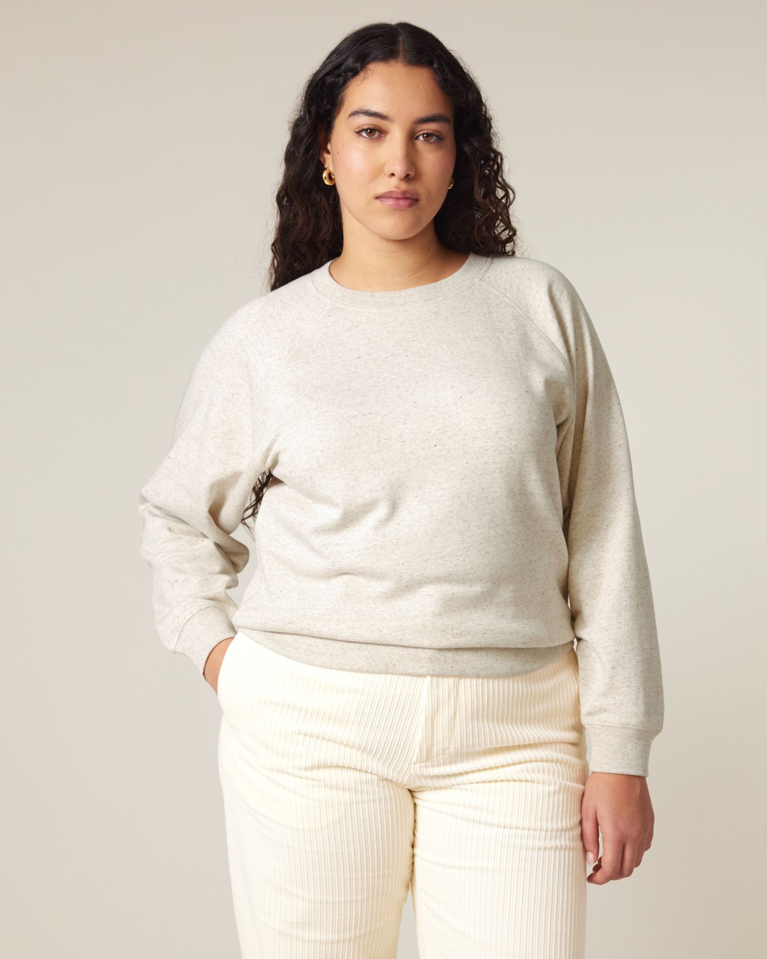 Bluza damska crewneck z rękawami raglanowymi - obrazek 6