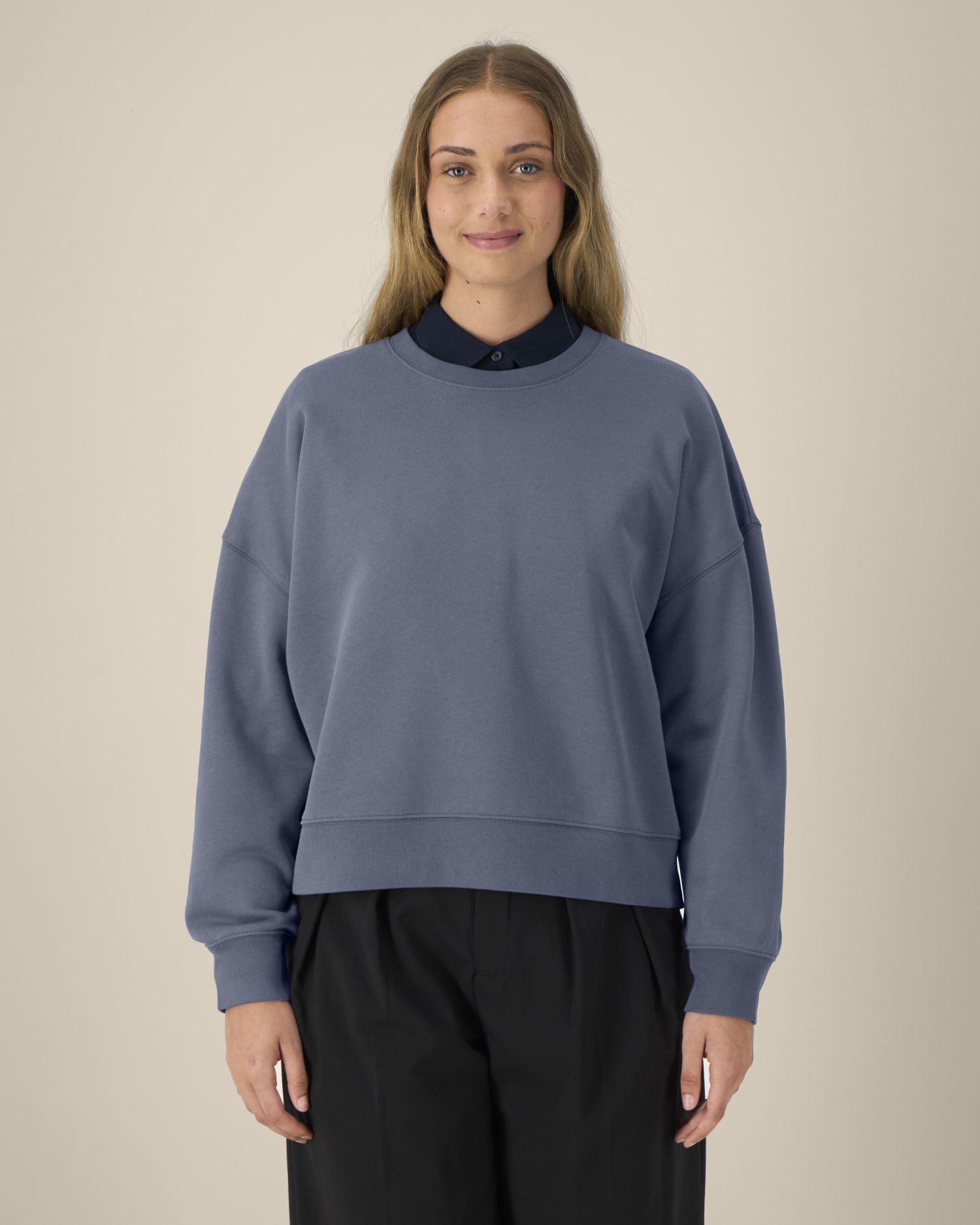 Bluza damska crewneck Iconic - obrazek 4