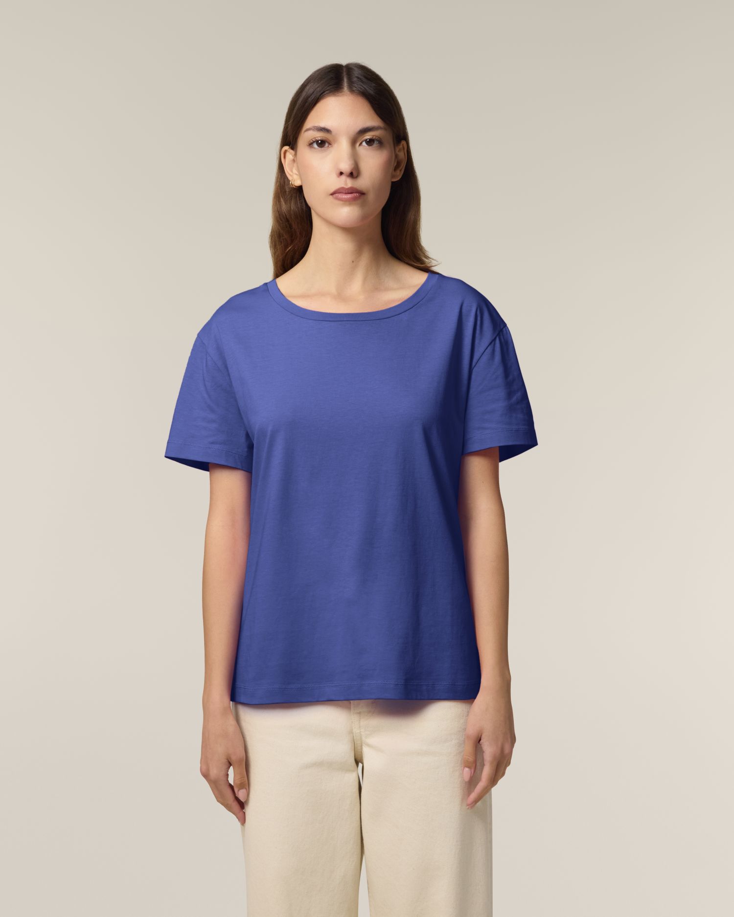T-shirt damski z głębokim dekoltem - obrazek 6