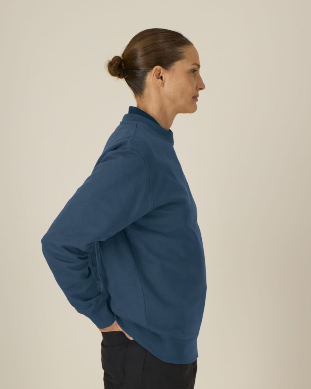 Bluza unisex crewneck Iconic - obrazek 9